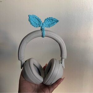 Crochet Headphone Sprout | Crochet Sprout Wrap | Crochet Wire Wrap